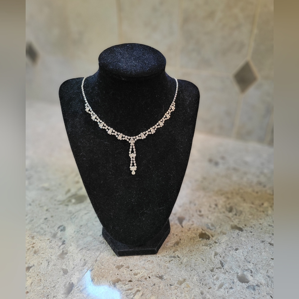 Rhinestone drop necklace